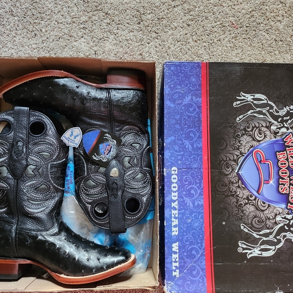 Nice pair of ostrich boots - Picture 2 of 8